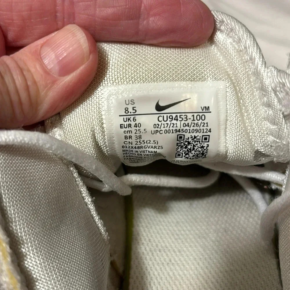 Nike Air Max Infinity 2 Triple White Women's size 8.5 - Picture 7 of 13